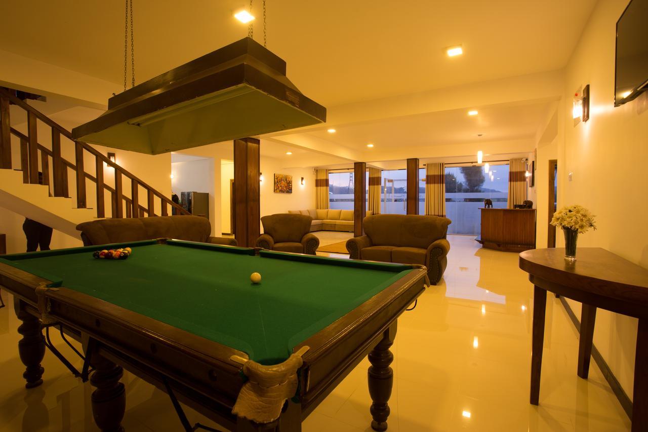 Grand Camellia Hotel Nuwara Eliya Exterior foto