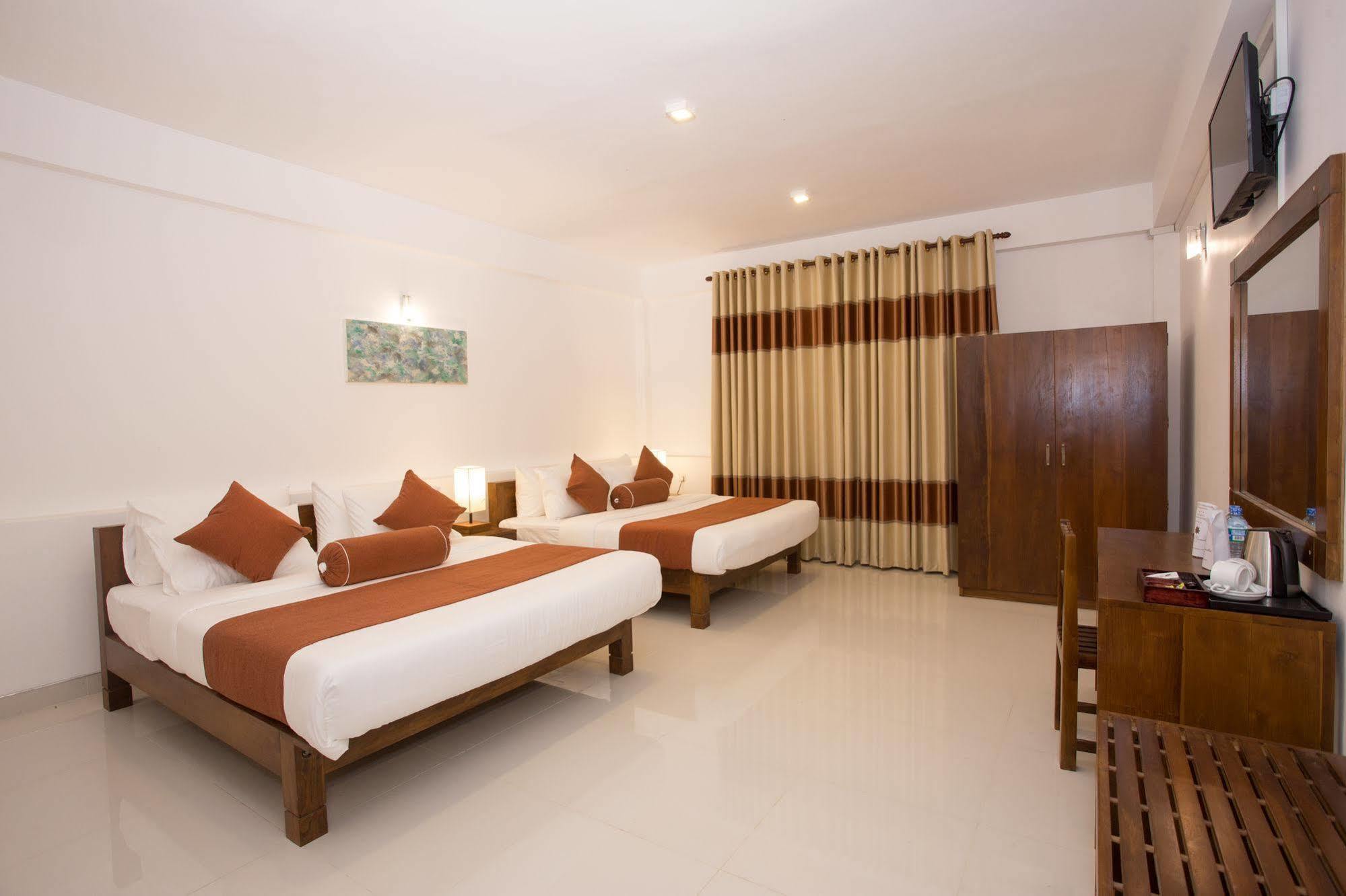 Grand Camellia Hotel Nuwara Eliya Exterior foto